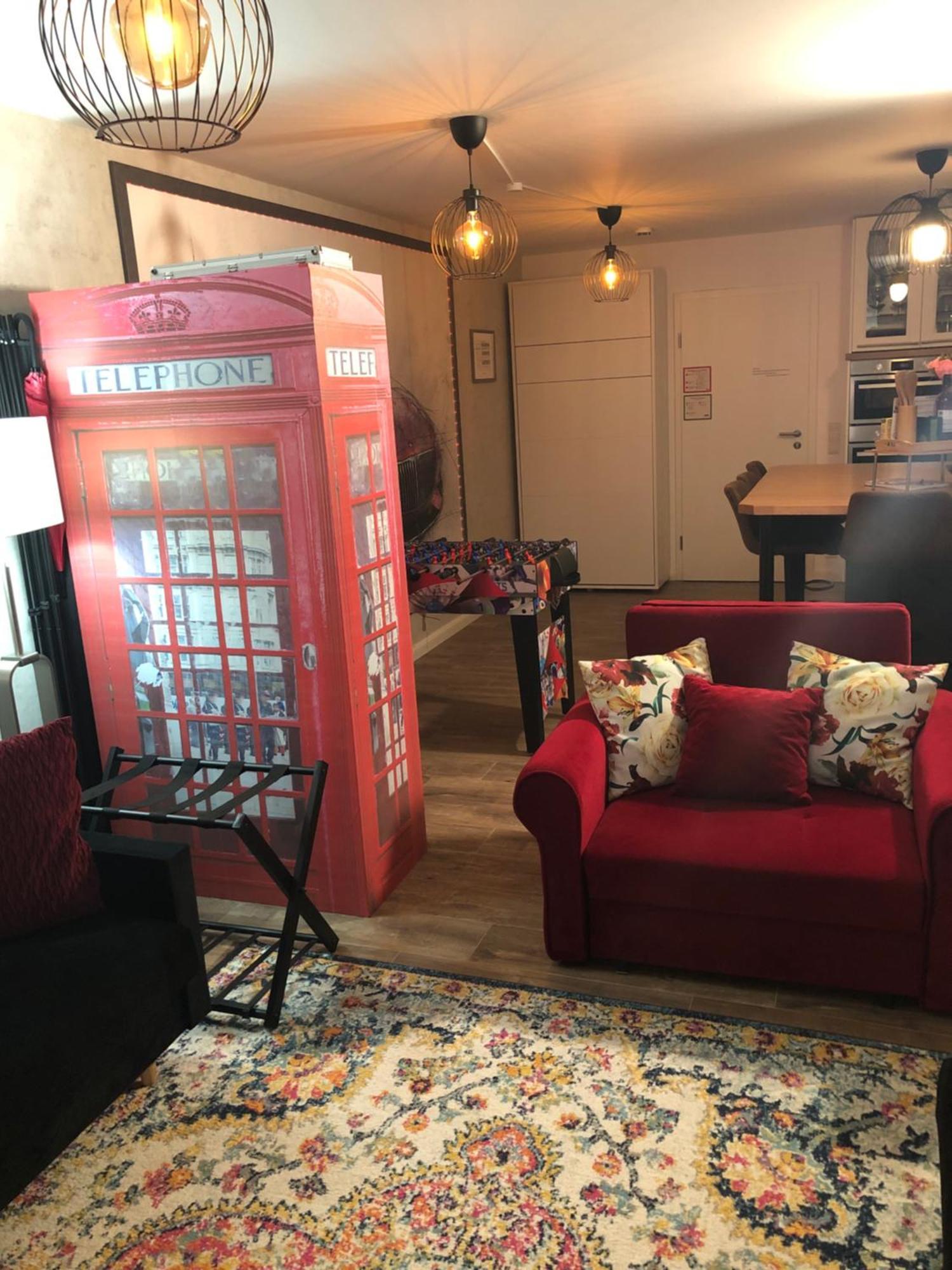 Stylisches Maybach Appartement Mit Terrasse Fuer 5 Personen, 5 Betten, Grosse Kochinsel, Homeoffice Mit 250Mbit Wlan Aidlingen Dış mekan fotoğraf