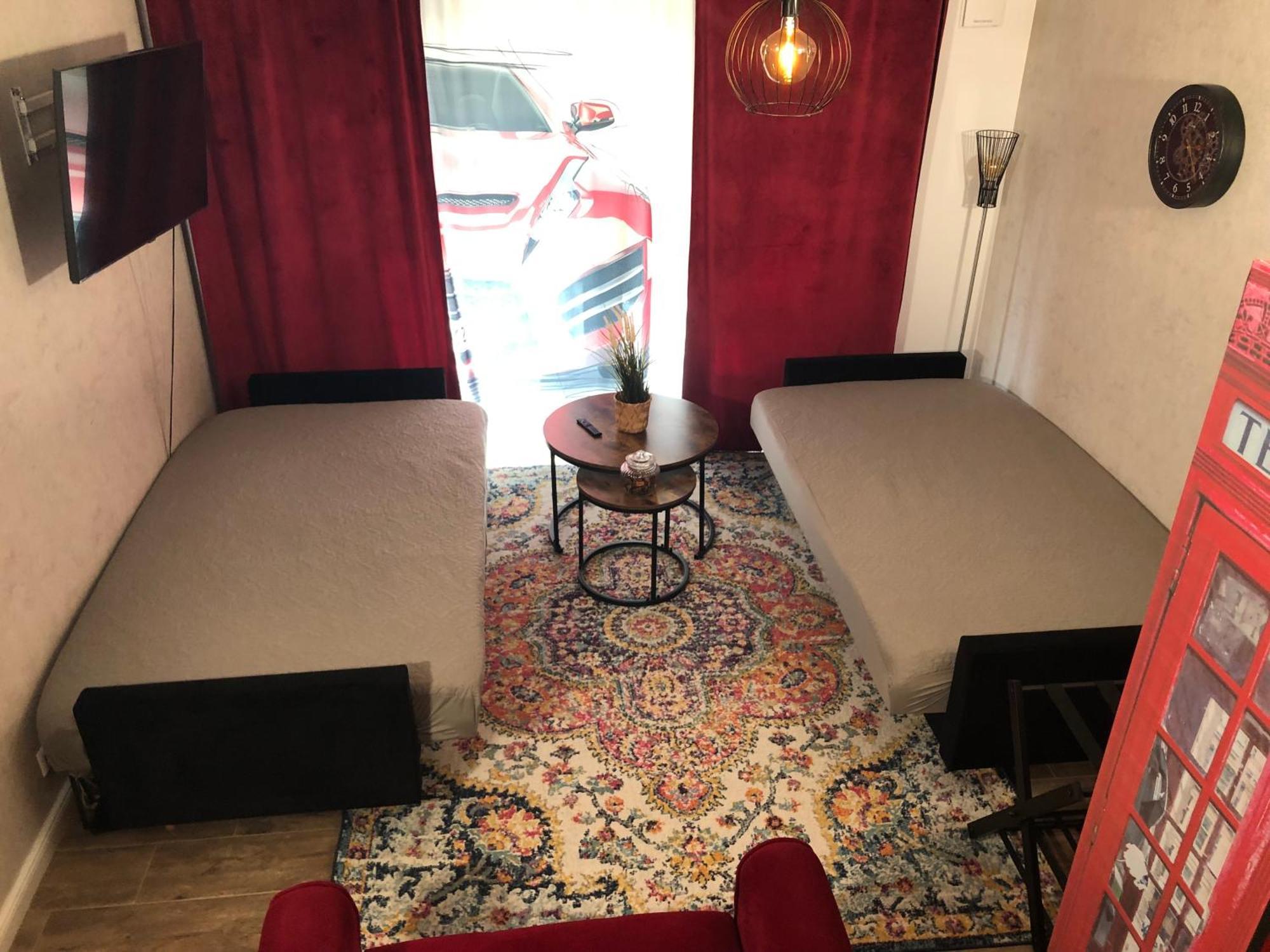 Stylisches Maybach Appartement Mit Terrasse Fuer 5 Personen, 5 Betten, Grosse Kochinsel, Homeoffice Mit 250Mbit Wlan Aidlingen Dış mekan fotoğraf